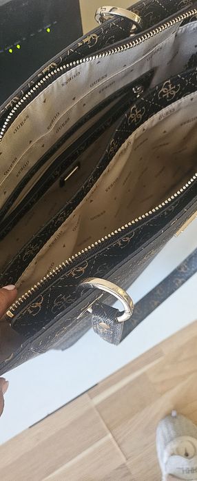 Голяма чанта guess