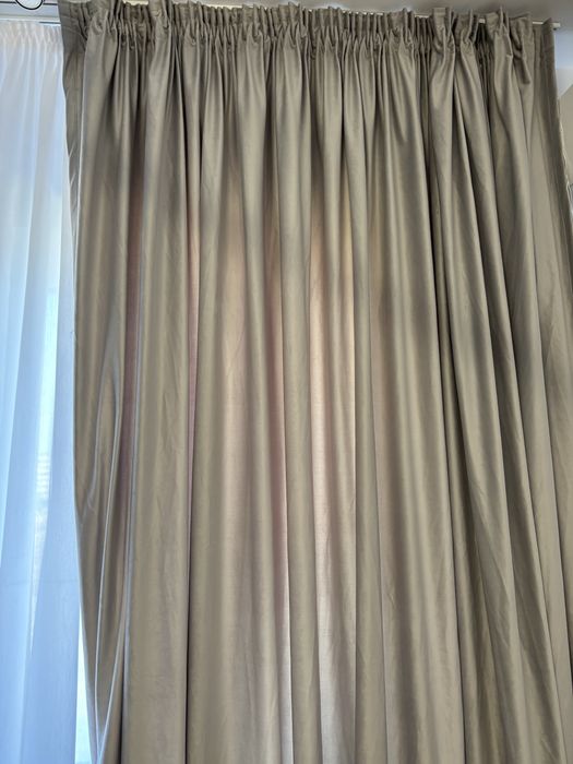 Set 2 draperii noi semi opace