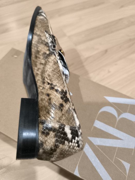 Туфли лоферы женские