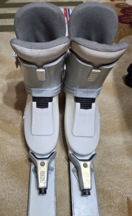 Ski/skiuri/schiuri Head Swing 170cm cu legaturi, bete si clapari