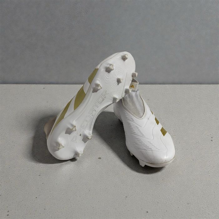 Ghete de fotbal adidas