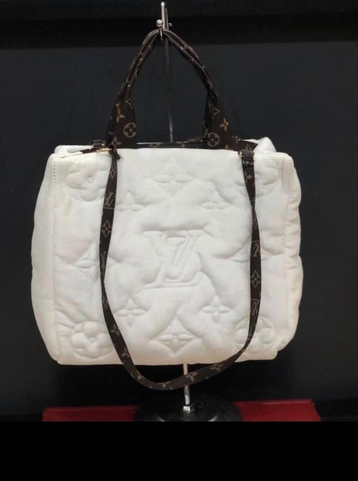 Плюшена чанта с лого в четири разцветки с къса и дълга дръжка