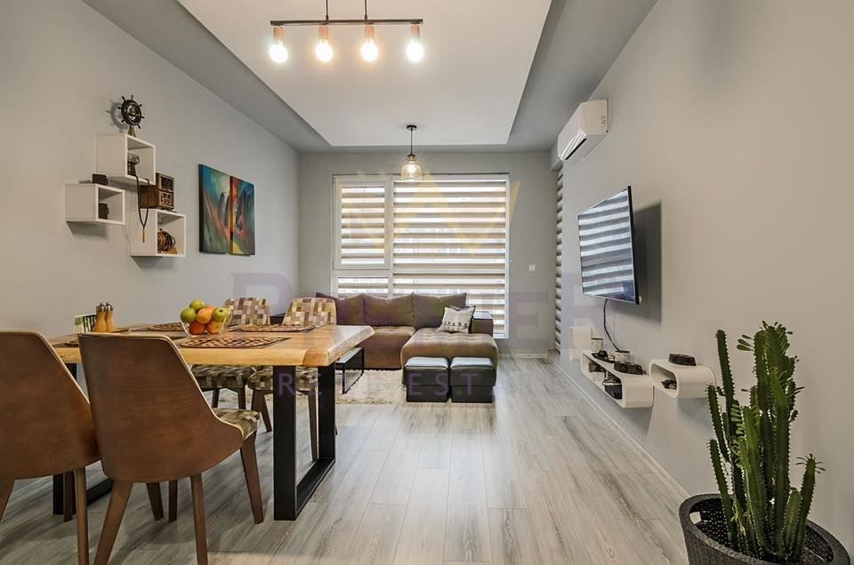 Дава се под наем Двустаен апартамент в Варна, Кайсиева градина - 65 кв.м за 484.5 € - Снимка #1