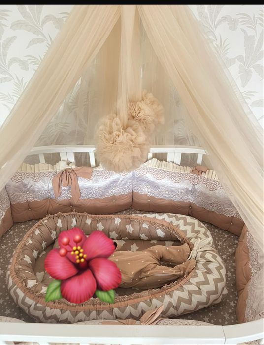 Продается детская кровать с балдахином