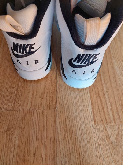 Продавам маратонки и сникърси