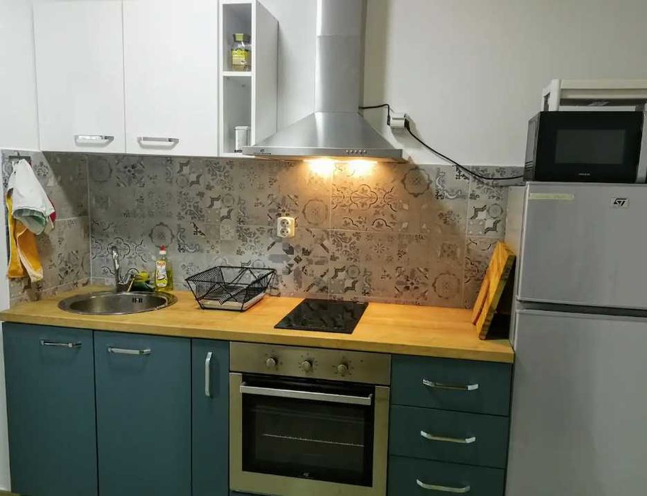 Дава се под наем Двустаен апартамент в Пловдив, Старият град - 62 кв.м за 239.7 € - Снимка #1