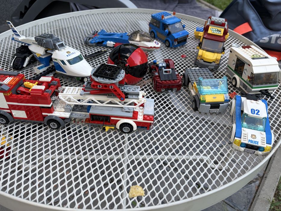 Seturi LEGO City / Creator - Colecție vehicule (avion, pompieri, poliție, rulotă etc.)