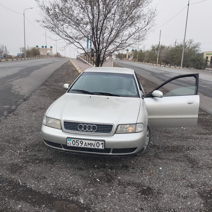 Ауди А4   2.6 1995