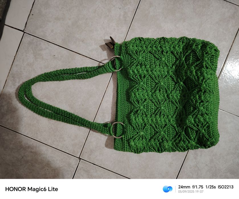 Дамски бутикови чанти