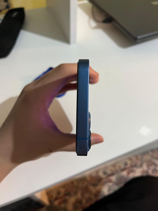 Продам iphone 13