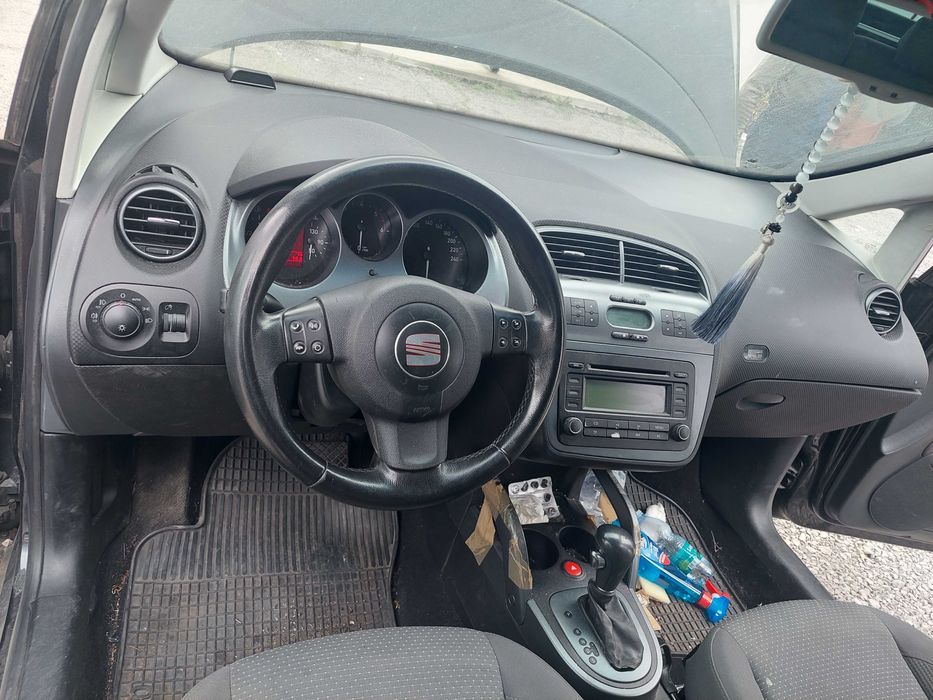 Seat Altea Altea XL, Сеат Алтея ХЛ на части!
Януари 2008