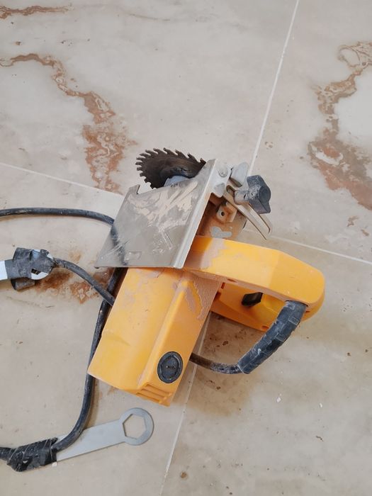 Пчёлку продам.срочно