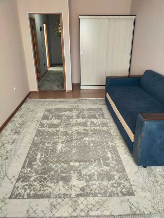 2 бөлмелі пәтер күндікке жалға беріледі