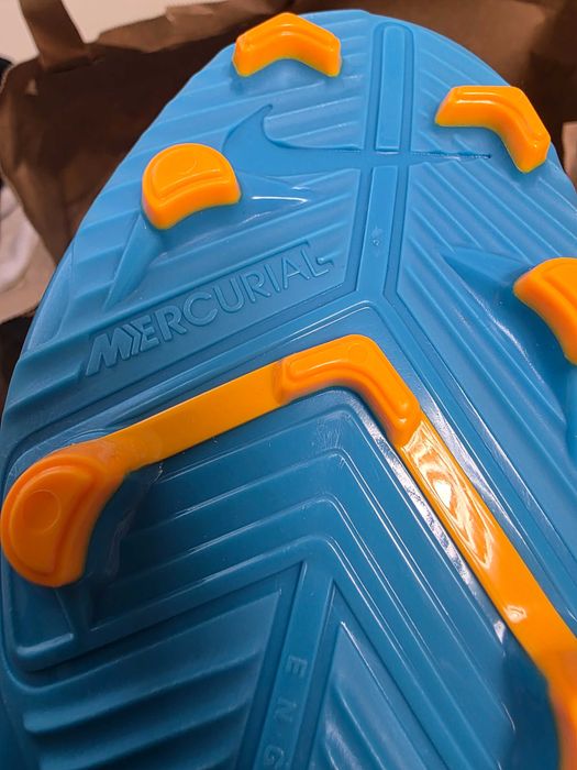 Калеври Nike Mercurial Vapor 14 Club MG