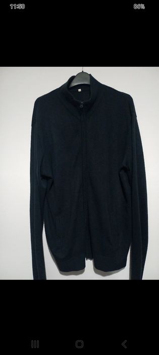 Pulovar subtire barbati cu fermoar  marime XL sau 46-50 stare perfecta