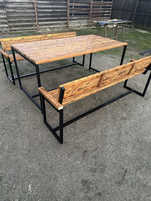 Set masa cu 2 banci
