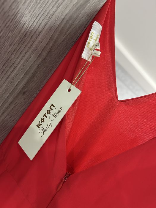 Нарядное вечернее платье