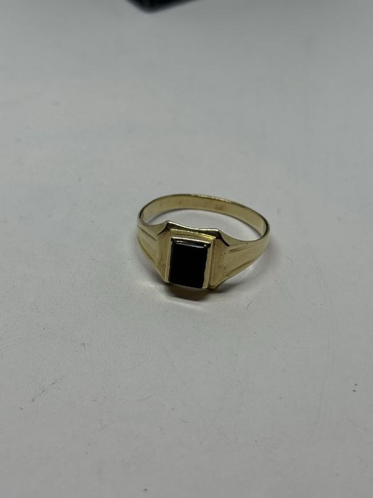 златен дамски пръстен 3.56гр 14к 585