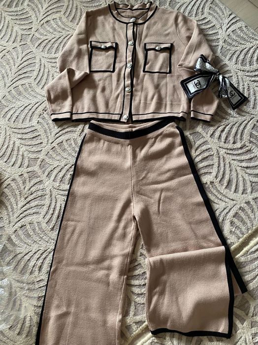 Двойка костюм тёплый новый