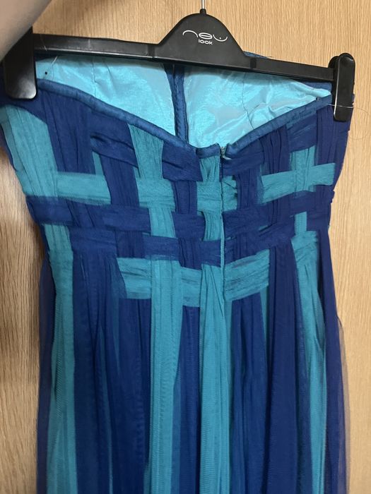 Rochie lunga, relaxata, cu corset