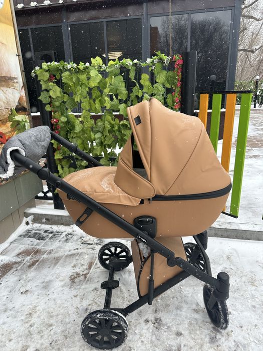 Продам коляску Anex e-type