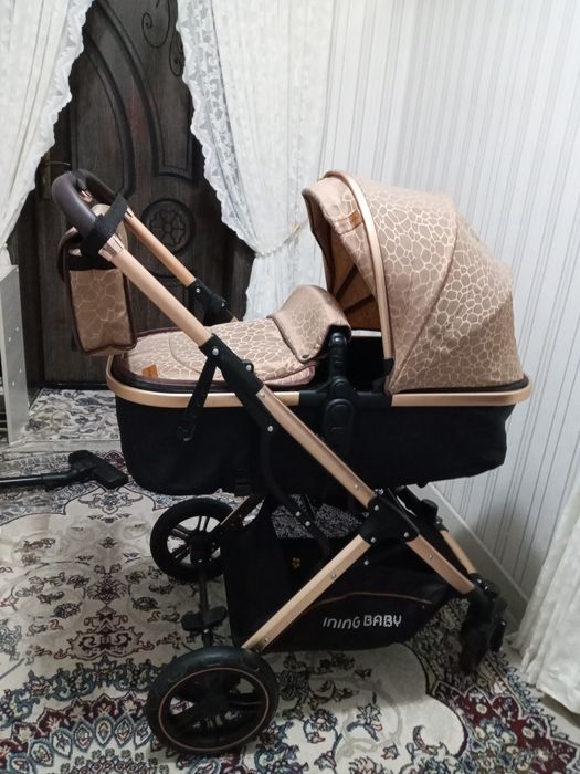Коляска срочна сотилади йенги