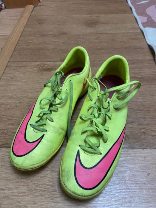 Продам кроссовки