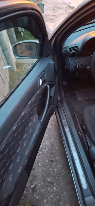 Продава се Мерцедес С-200