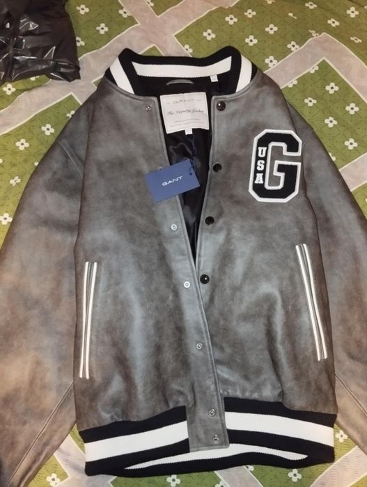 Vând geacă de piele originală