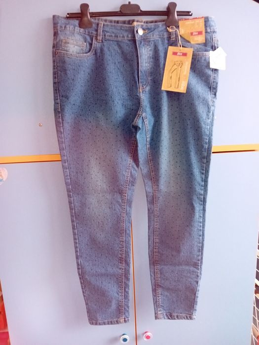 Нови дънки, голям размер, с нежни капчици