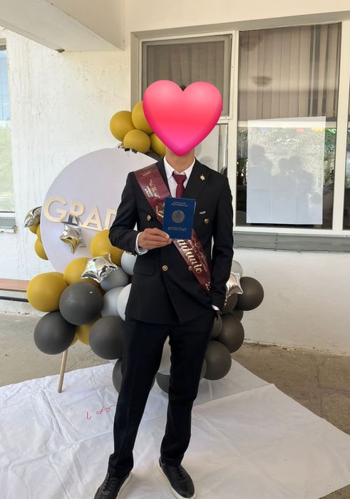 Продаётся костюм