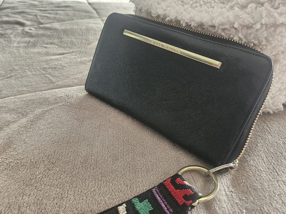 Портофейл от естествена кожа STEVE MADDEN