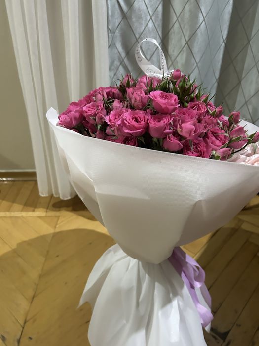 букет из кустовых роз