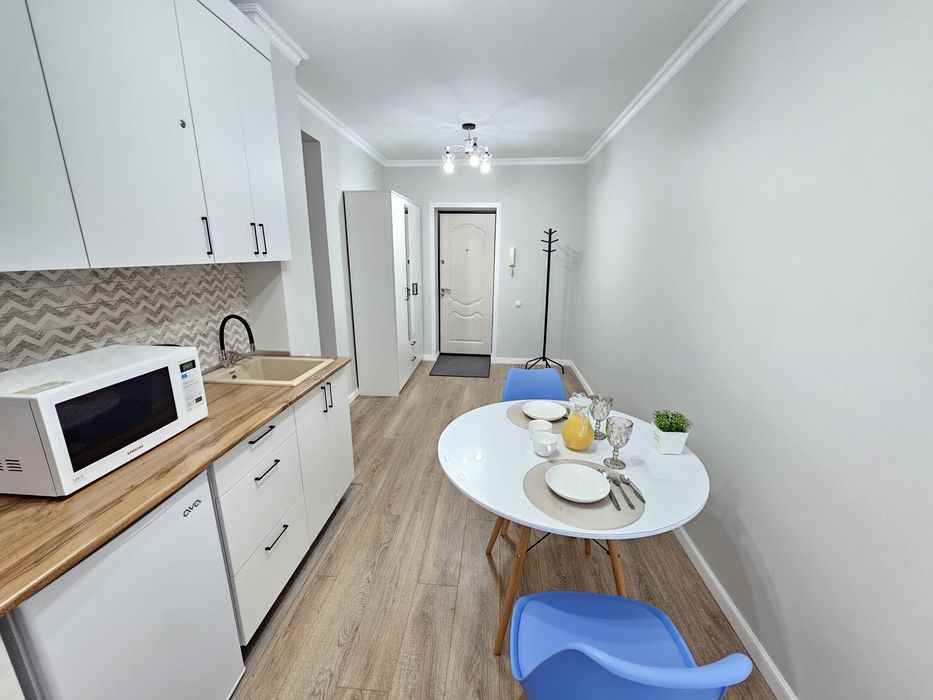 1 комнатная 12 мкр