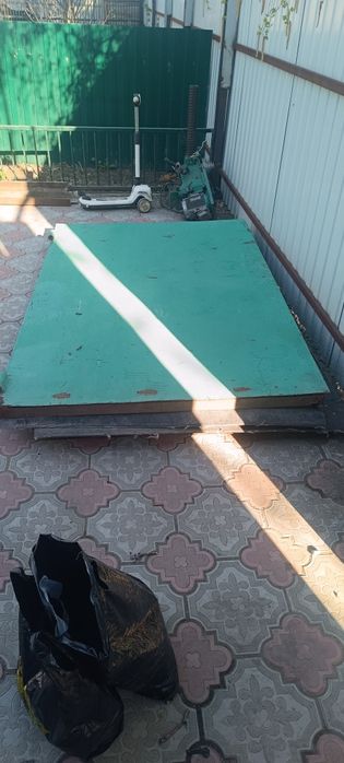 Продам Ворота на гараж утеплённые