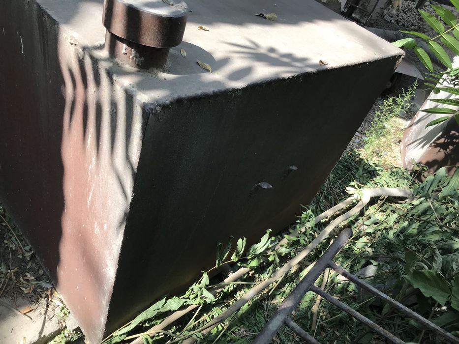 Продается емкость в хорошем состоянии