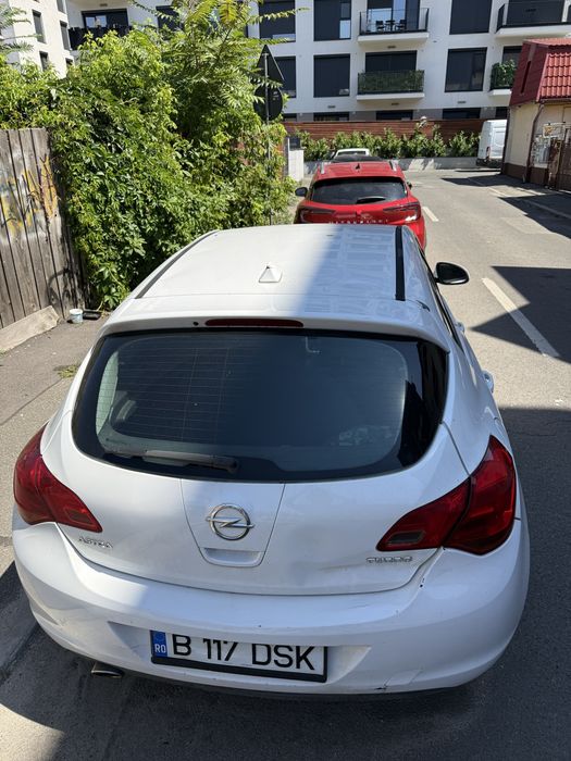 Opel Astra J Turbo 1.4 2010 Benzina