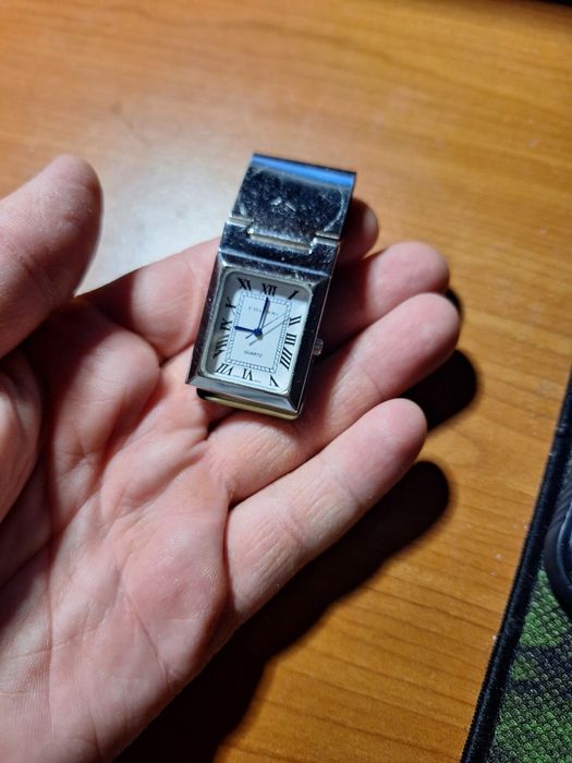 Ceas de curea colibri