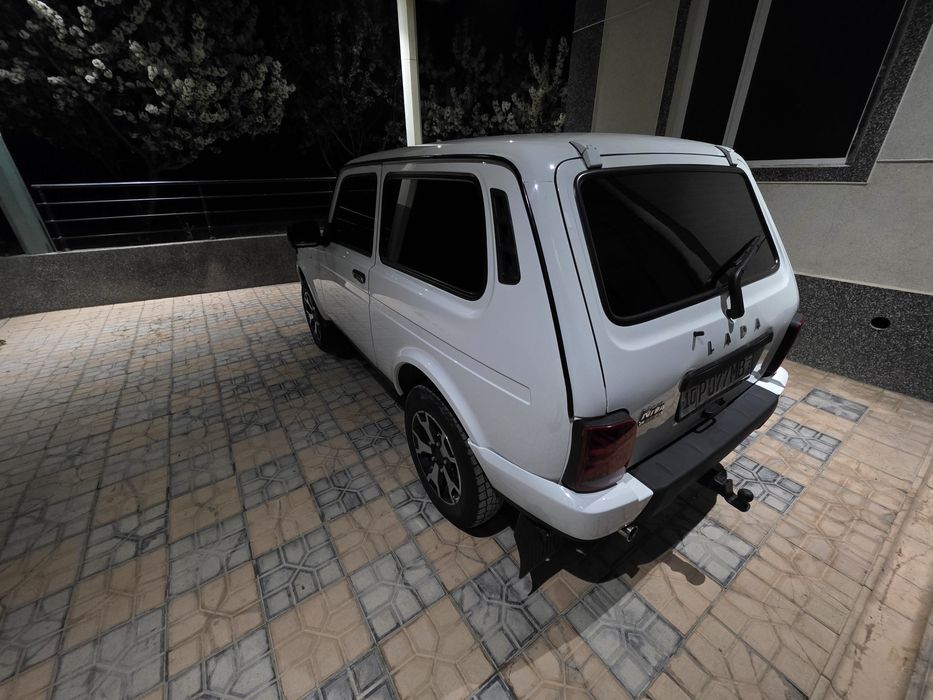 Niva urban 2021 ideyal polni wumka+ prapa