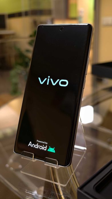 VIVO X100 Ultra Unlocked, ca nou, cu kit PHOTOGRAPHY KIT inclus