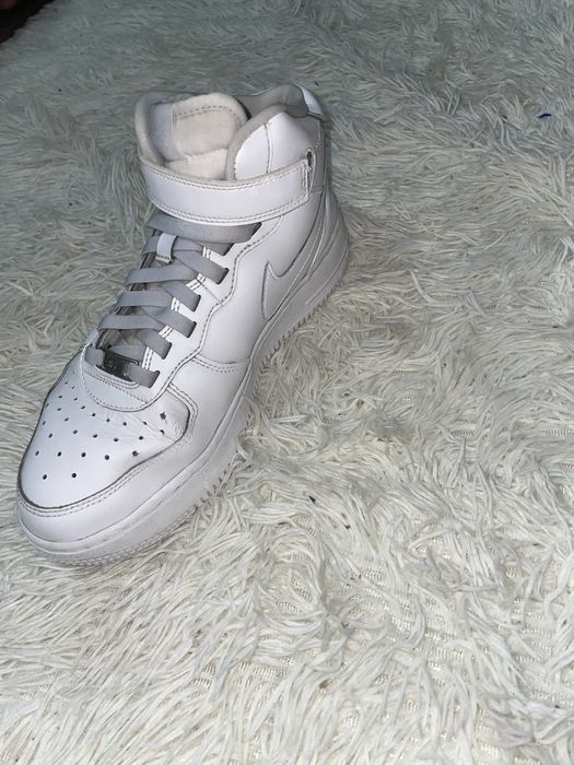 Air forece 1 mid