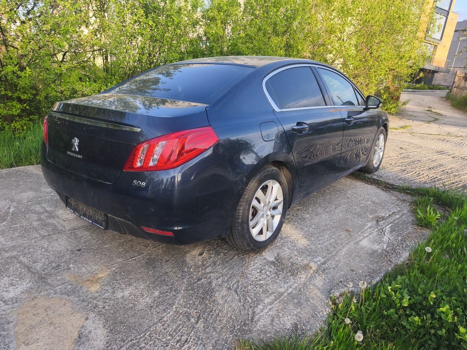 Stopuri Peugeot 508 berlină sedane hybrid 2012