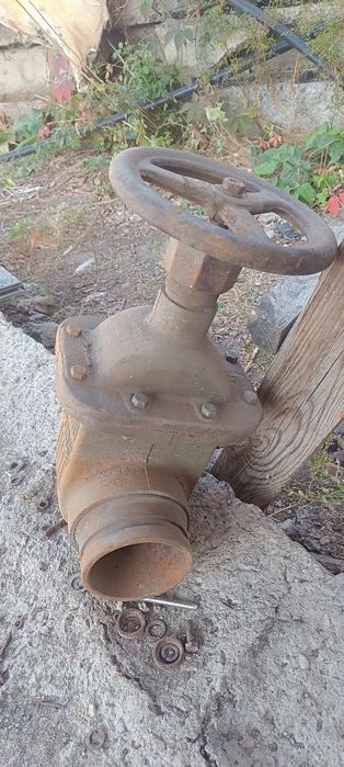 Кран винтель для жидкостей