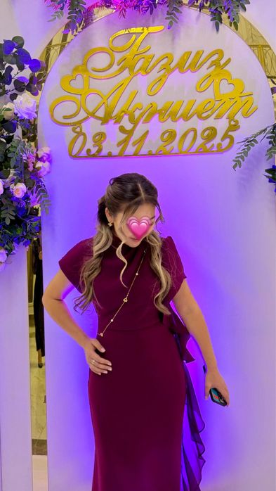 Продам очень красивое нарядное платье