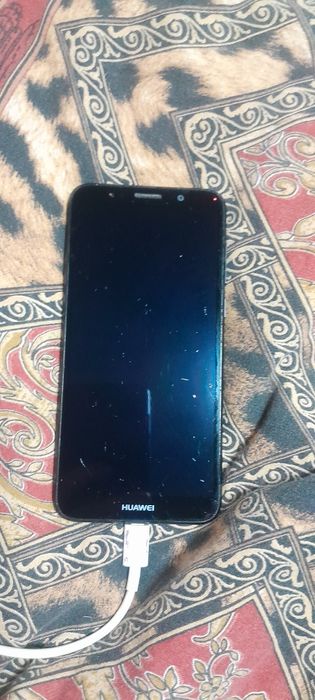 Продам телефон хуавей