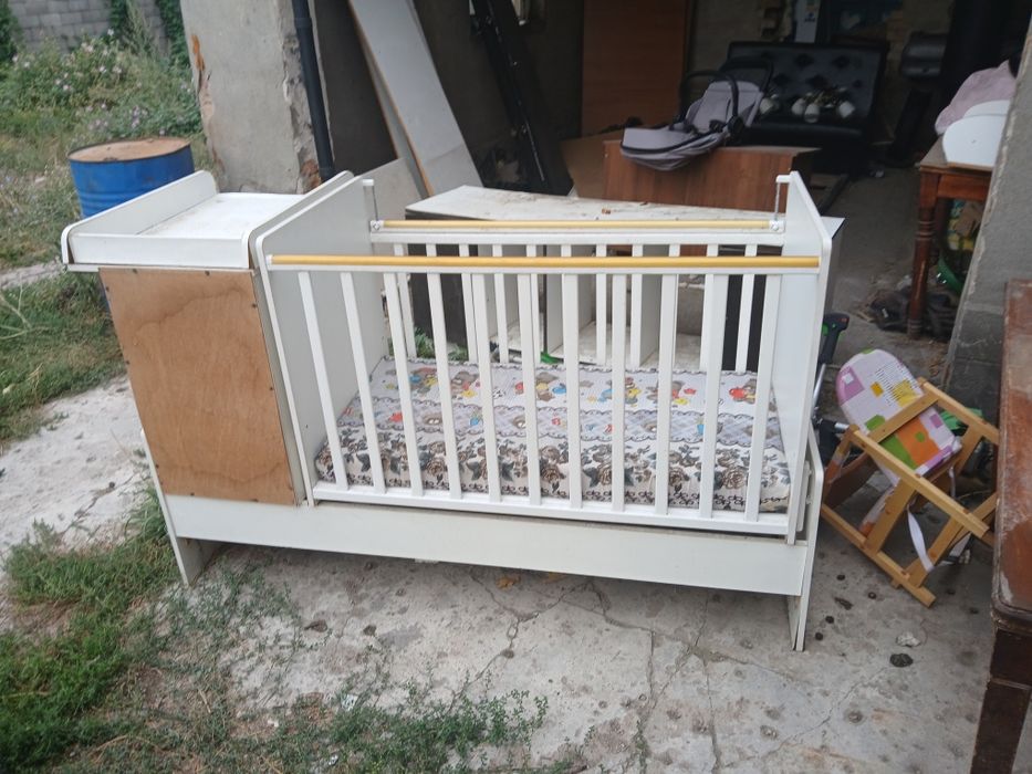 Срочно продам манеж