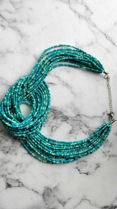 Дамска огърлица, колие