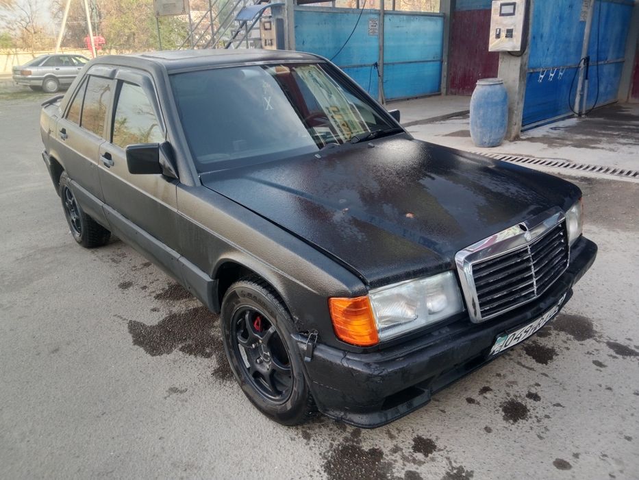 Мерседес 190, 2 литра