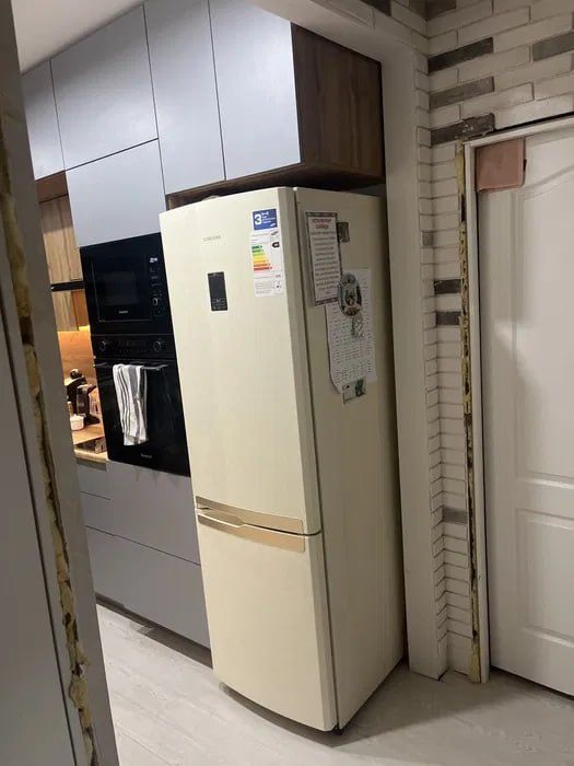 Продаю 2-х комнатную квартиру Янгихает Спутник 1