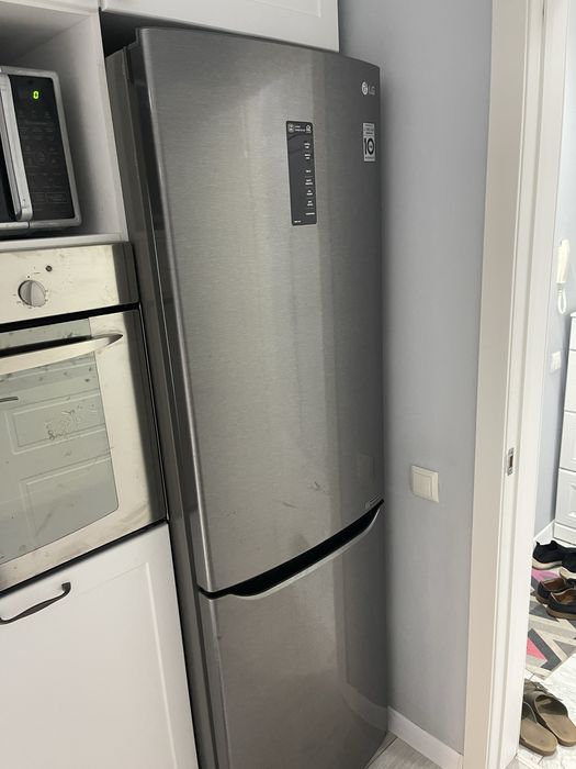 холодильник LG работает но слабо бу